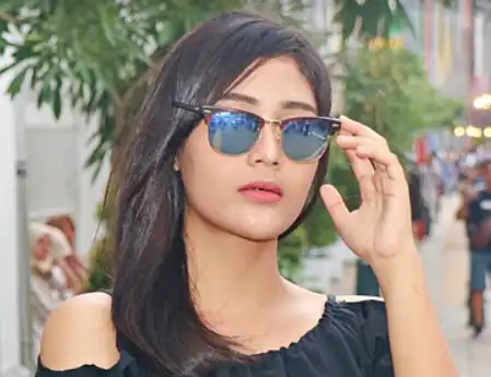 Tina S